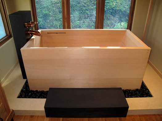 Traditional Japanese bath ofuro